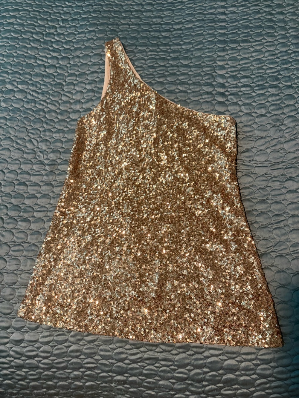 Alice + Olivia Gold Sequin Top with Navy Label